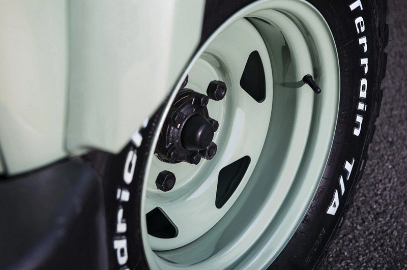 Project Kahn 1947 Heritage Steel Wheels - 9x16" Matt Black for Defender 90/110 - Image 10