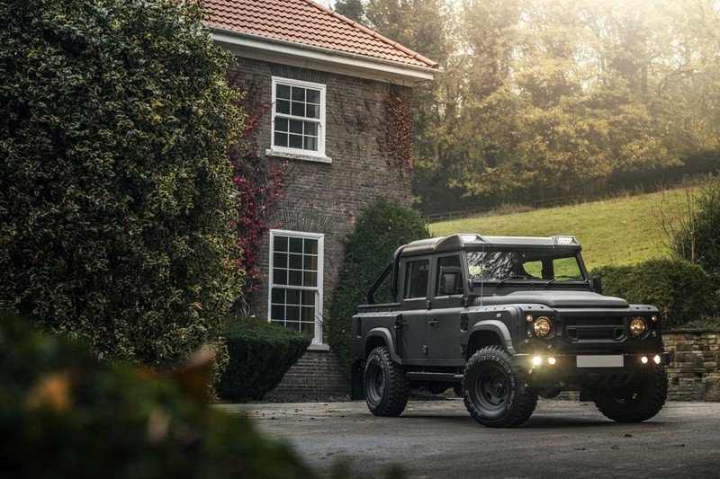 Project Kahn 1947 Heritage Steel Wheels - 9x16" Matt Black for Defender 90/110