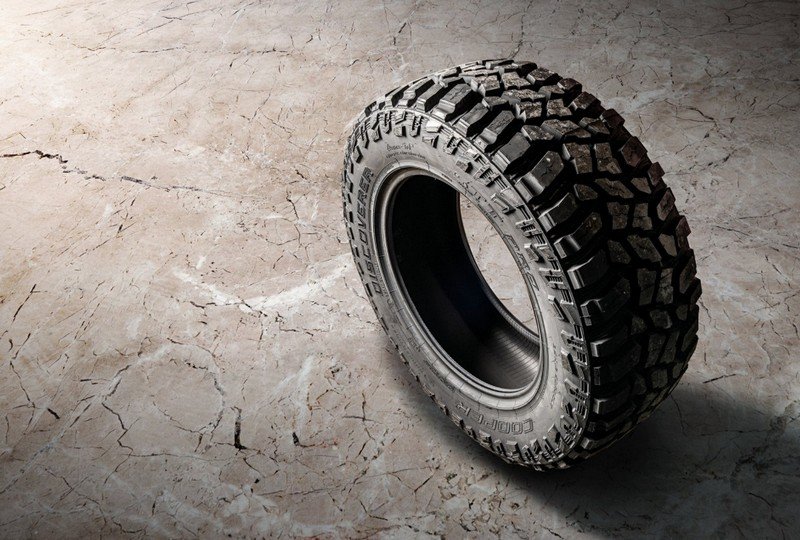 Project Kahn 35-12.5/20 Cooper Discoverer STT Pro Tire for Land Rover Defender (1991-2016) - Image 2