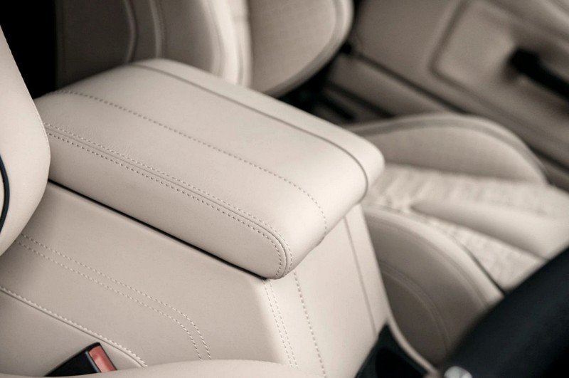 Project Kahn Center GloveBox for Defender 90/110 - Image 3