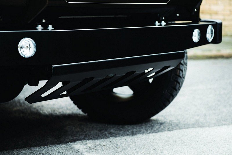 Chelsea Truck Company Front Bumper with Lights for Defender 90/110 - Image 3
