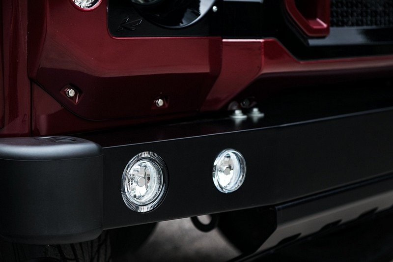 Chelsea Truck Company Front Bumper with Lights for Defender 90/110 - Image 2