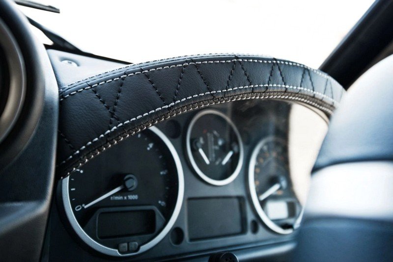 Project Kahn Instrument Binnacle for Defender 90/110 - Image 2