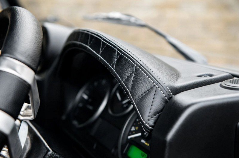 Project Kahn Instrument Binnacle for Defender 90/110 - Image 6