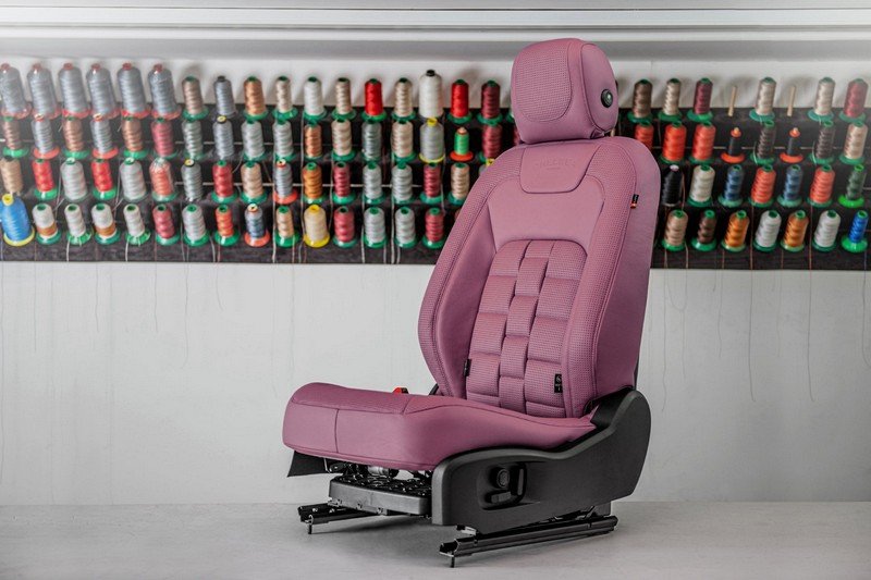 Project Kahn Comfort Leather Interior - Volcanic Pink for 2020+ Defender 110 - Image 2