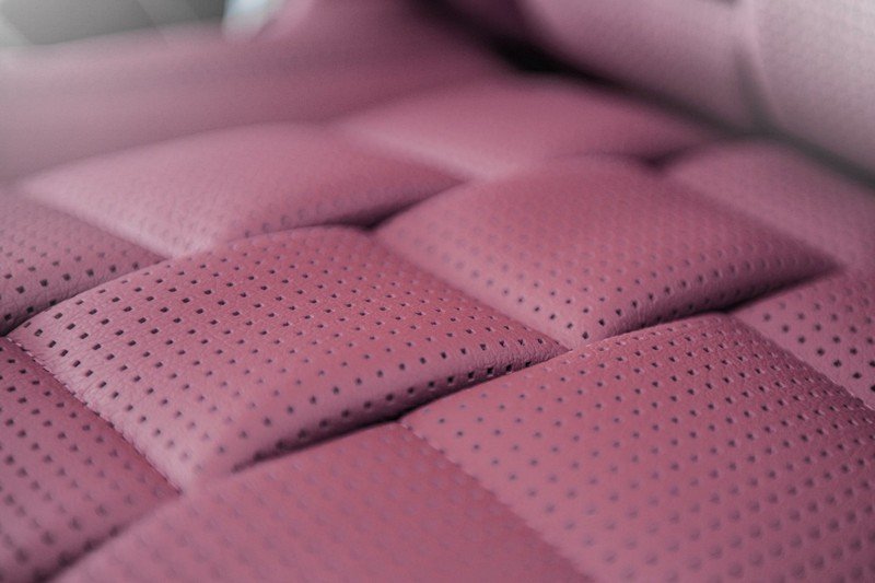 Project Kahn Comfort Leather Interior - Volcanic Pink for 2020+ Defender 110 - Image 6
