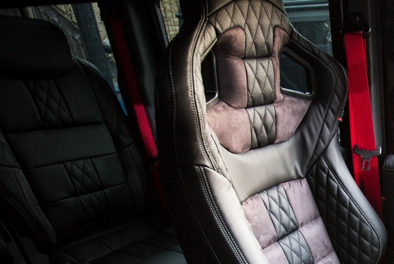 Project Kahn Seat Belts for Defender 90/110 - Image 4
