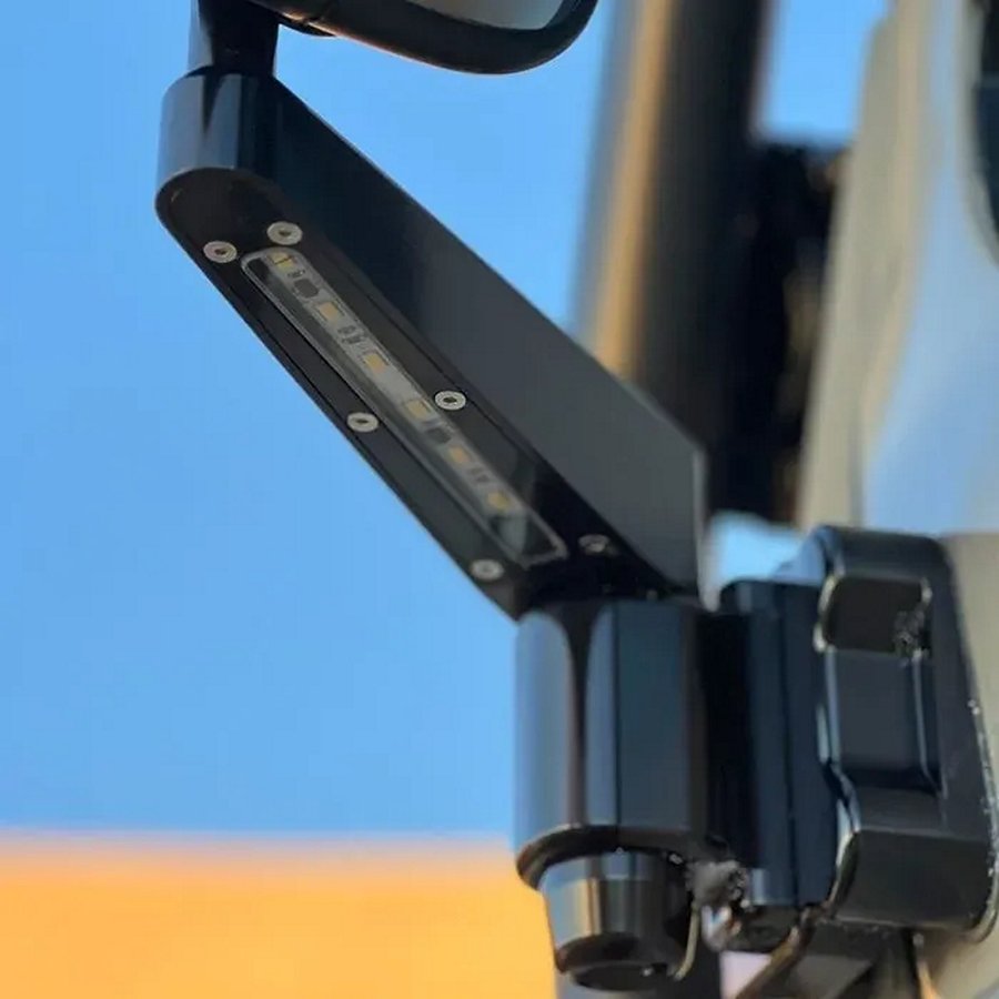 Optimill Wing Mirror Arm with Puddle Light for Defender 90/110/130 - Image 2
