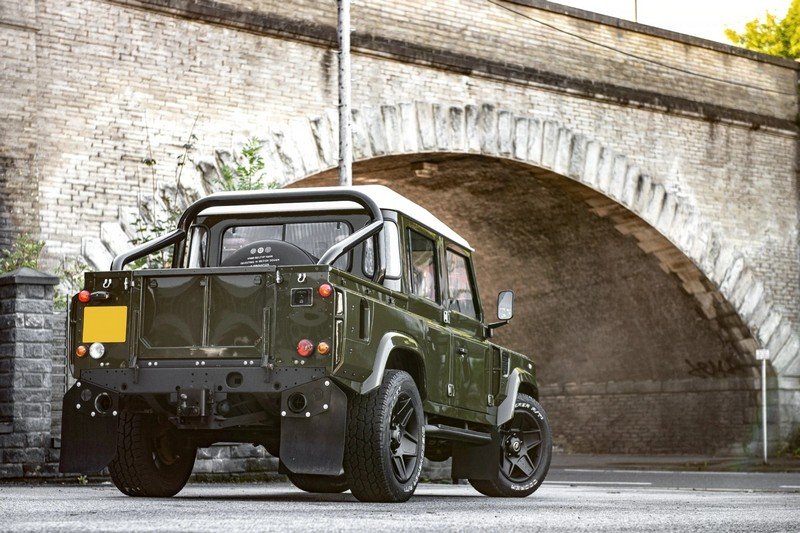 Project Kahn Double Cab Pickup Tailored Conversion for Defender 110 - Image 4