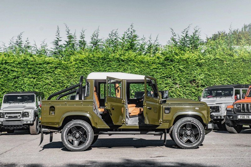 Project Kahn Double Cab Pickup Tailored Conversion for Defender 110 - Image 6