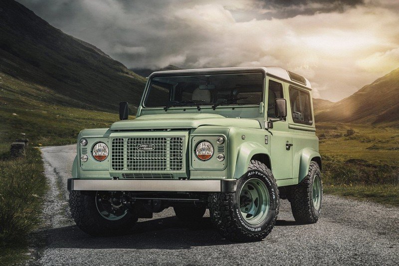 Project Kahn Heritage Tailored Conversion for Defender 90