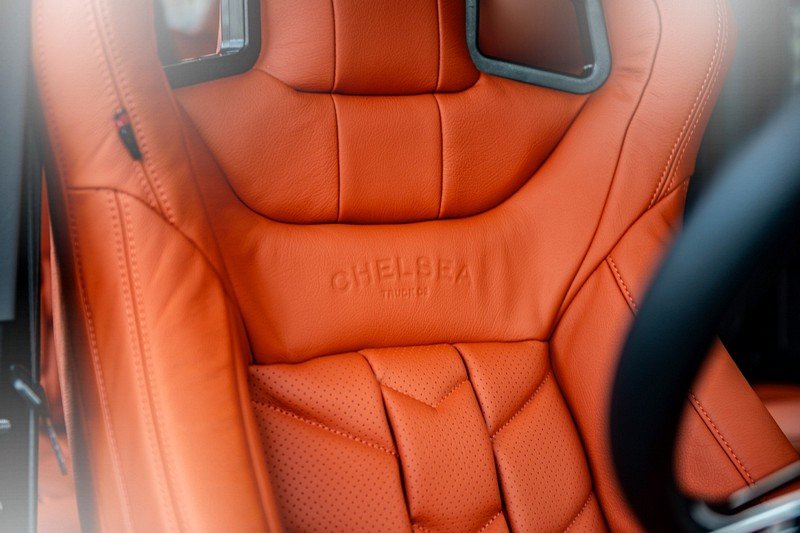Project Kahn Sport Leather Interior for Defender 110 - Image 12