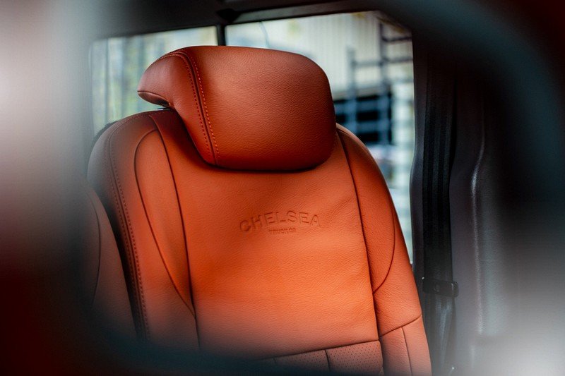 Project Kahn Sport Leather Interior for Defender 110 - Image 6