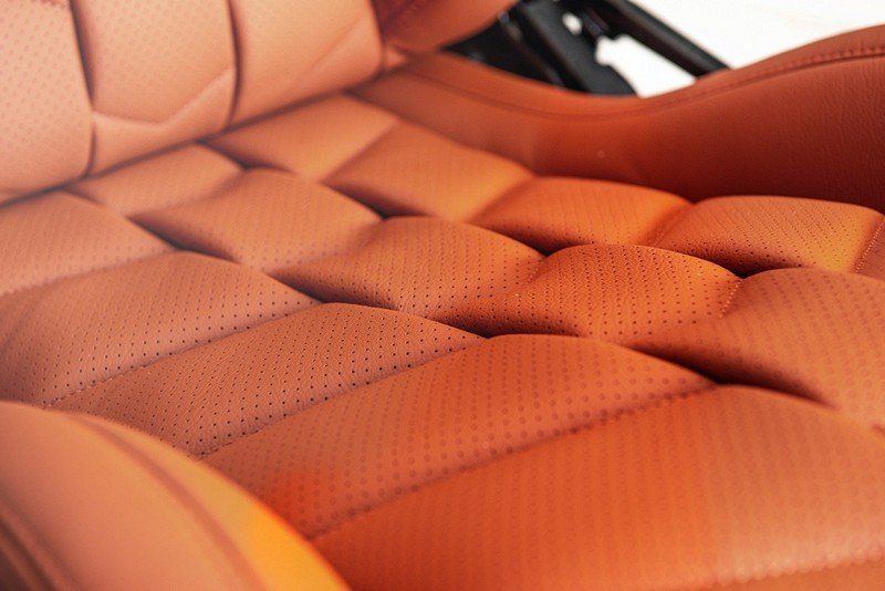 Project Kahn Sport Leather Interior for Defender 110 - Image 4