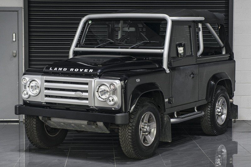 Project Kahn Retro Front Grille with Headlight Surrounds for Defender 110 - Image 2