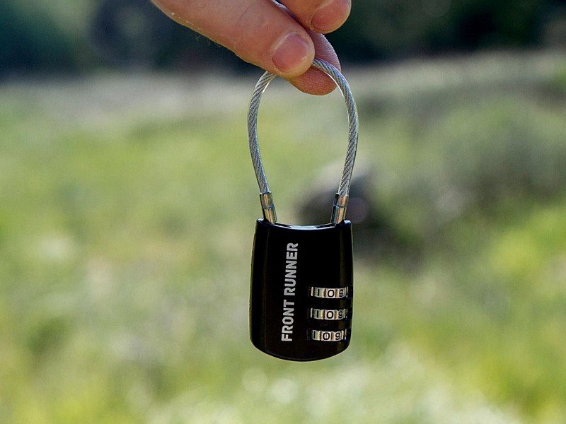 Front Runner Rack Accessory Lock Small - Image 4