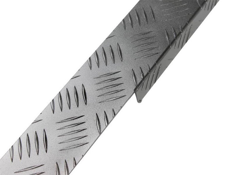 Front Runner Sill Protector / Black for Land Rover Defender 90 (1983-2016) - Image 6