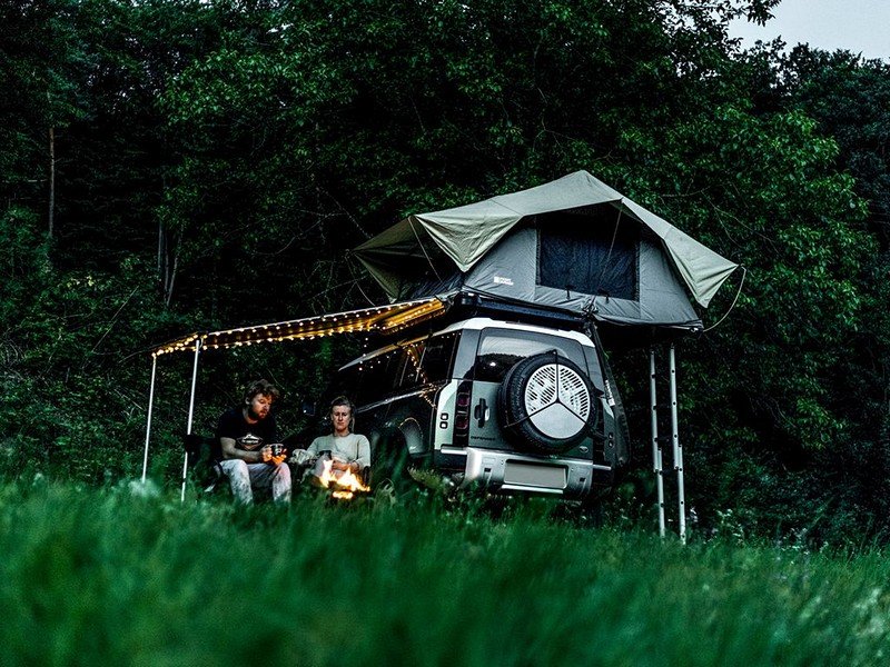 Front Runner Slimline II Roof Rack Kit for Land Rover New Defender 2020+ 110 - Image 9