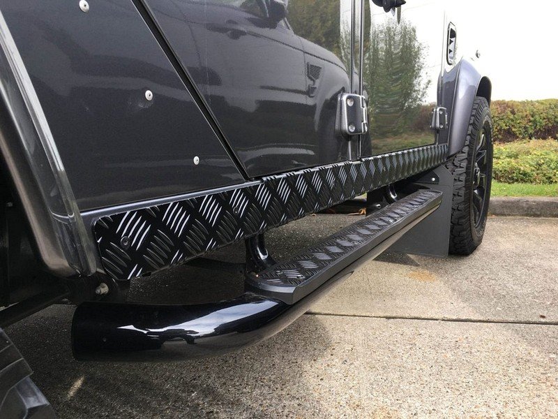 URBAN Truck Defender Chequer Plate Kit for Defender 90/110 - Image 5