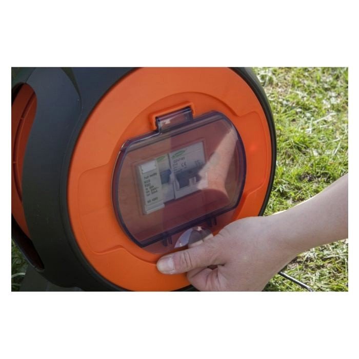 15m Electric Roll Away Extension Lead - Image 5