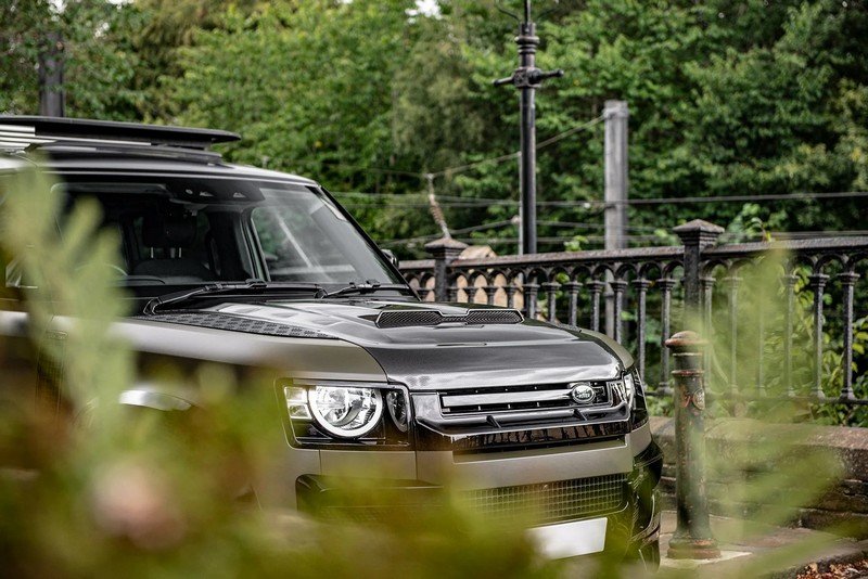 Chelsea Truck Company Exposed Carbon Vented Bonnet for 2020+ Defender 90/110/130 - Image 8