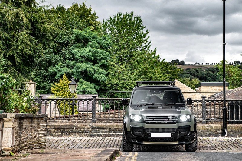 Chelsea Truck Company Exposed Carbon Vented Bonnet for 2020+ Defender 90/110/130 - Image 9