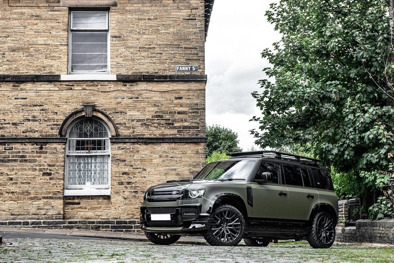 Chelsea Truck Company Exposed Carbon Vented Bonnet for 2020+ Defender 90/110/130 - Image 10