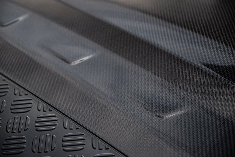 Chelsea Truck Company Exposed Carbon Vented Bonnet for 2020+ Defender 90/110/130 - Image 17