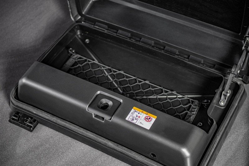 Side-Mounted Exposed Carbon Storage Box for 2020+ Defender 90/110/130 - Image 3