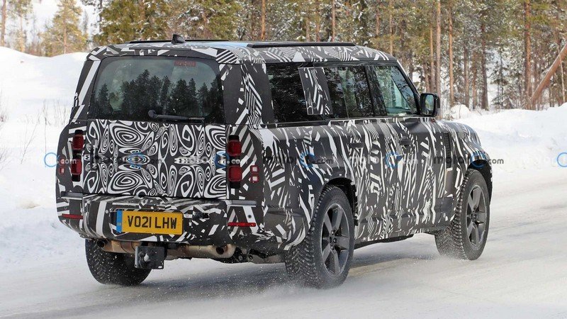 2023 Land Rover Defender 130 Spied Hiding Three Rows of Seats ...