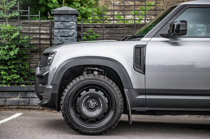 Project Kahn British Heritage RS-Forged - 9x22” Satin Black for 2020+ Defender 90/110/130 - Image 6
