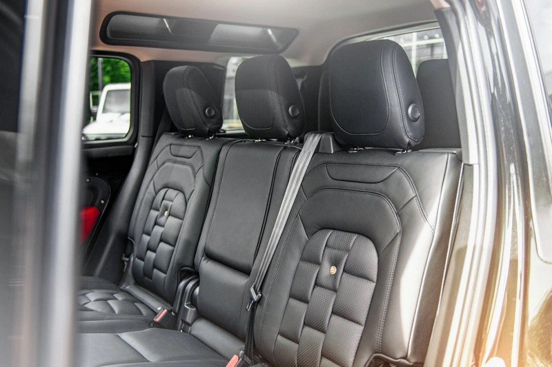 Project Kahn Environment 3: Middle & Lower Interior - Volcanic Red for 2020+ Defender 110 - Image 10