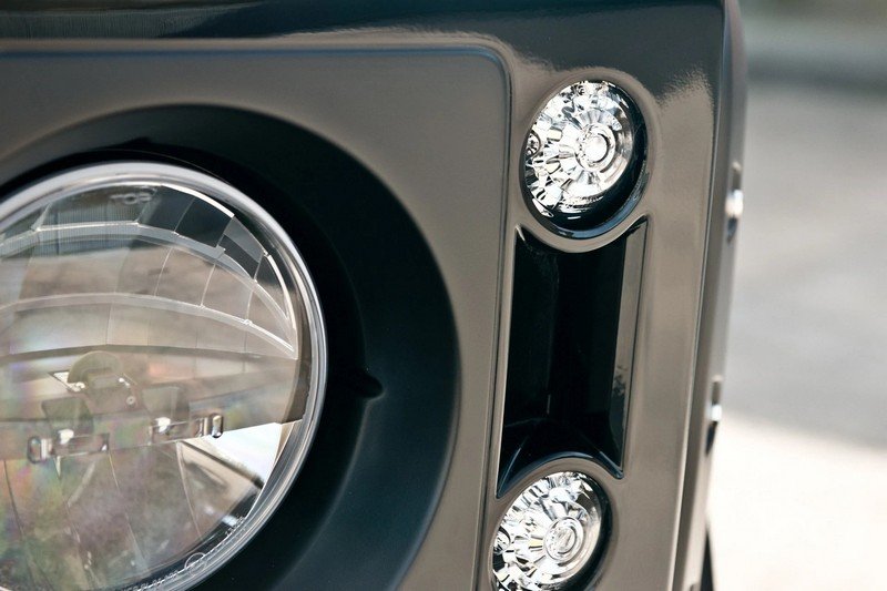Chelsea Truck Company LED Headlights with Central DRLs for Defender 90/110 - Image 6