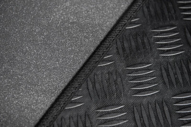 Project Kahn Chequered Rubber Floor Mats for Defender 90 - Image 3