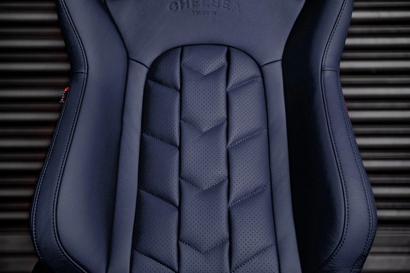 Project Kahn Lightweight Vegan Leather Heritage Sport Seats for Defender 90/110 - Image 10