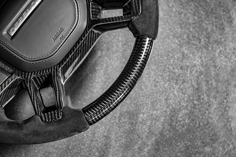 Full Carbon Steering Wheel with Black Alcantara for 2020+ Defender 90/110/130 - Image 9