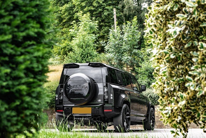 Land Rover Defender 110 V8 Petrol (2020–Present) Quad Exhaust System - Image 4