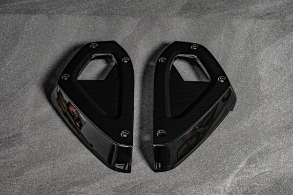 Chelsea Truck Company Dashboard End Finishing Trim for 2020+ Defender 90/110/130