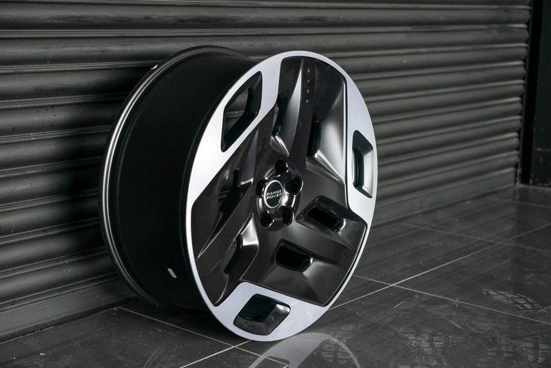 Project Kahn Type 33 Alloy Wheels - 9.5x23" Satin Black / Diamond Cut for 2020+ Defender 90/110/130 - Image 3