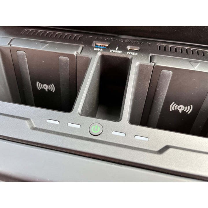 Land Rover Defender Wireless Dual Charging Station for 2020+ Defender 90/110 - Image 7