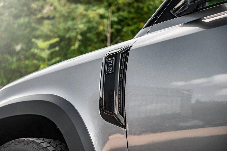 Chelsea Truck Company Side Vents and CTC Badges (Matte) for 2020+ Defender 90/110/130