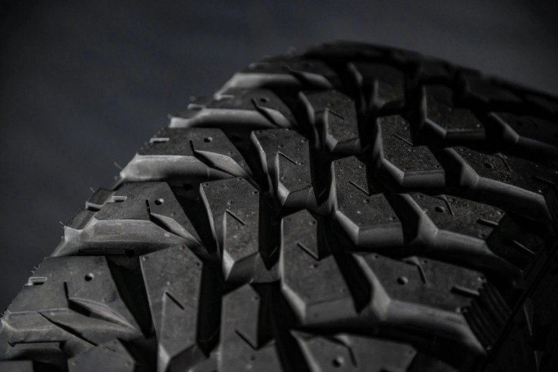 Project Kahn Rostyle Inspired RS-Forged Alloy Wheels and Tires for Defender 110 - Image 3