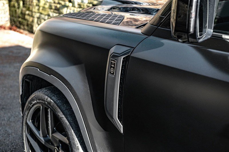 Chelsea Truck Company Side Vents and CTC Badges (Matte) for 2020+ Defender 90/110/130 - Image 3