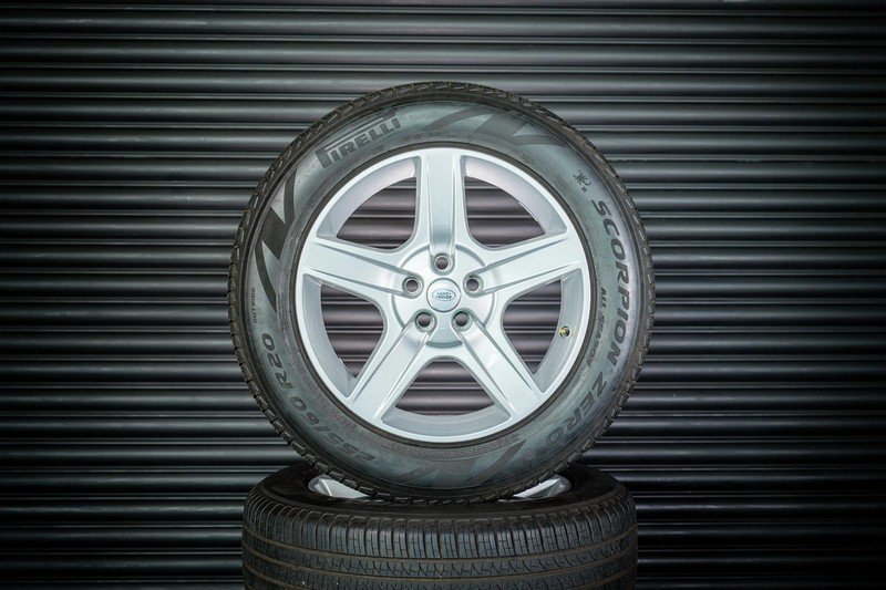Project Kahn Land Rover Defender Silver Alloy Wheels & Tires for 2020+ Defender 90/110