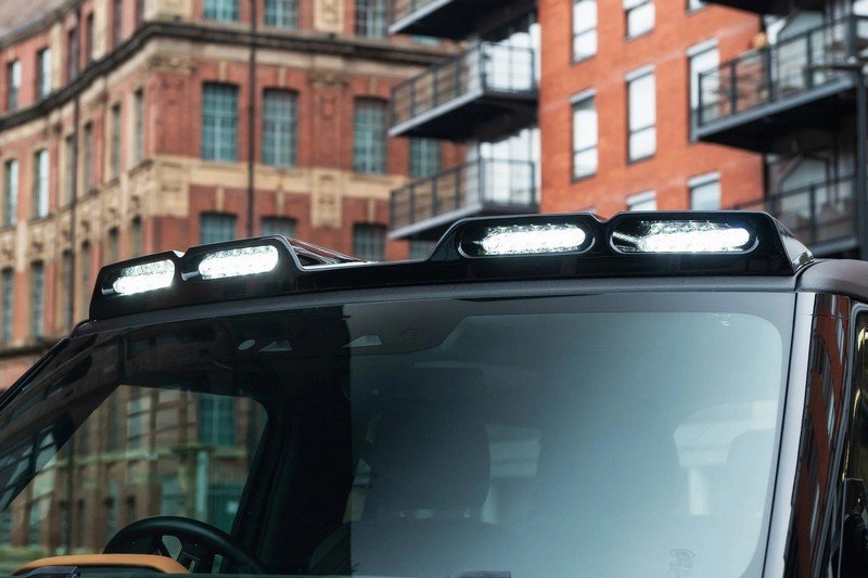 Quad Roof Shield with LED Lights in Gloss Black for 2020+ Defender 90/110/130 - Image 9