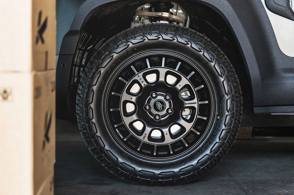 Project Kahn Hammerhead RS-Forged Light Alloy Wheels - 8.5x20" Satin Black for 2020+ Defender 90/110/130 - Image 10