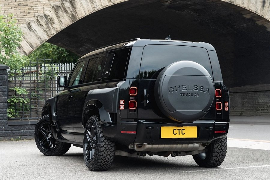 Chelsea Truck Company Expedition Hard Spare Wheel Cover in Satin Black for 2020+ Defender (L663) 90/110/130 - Image 5