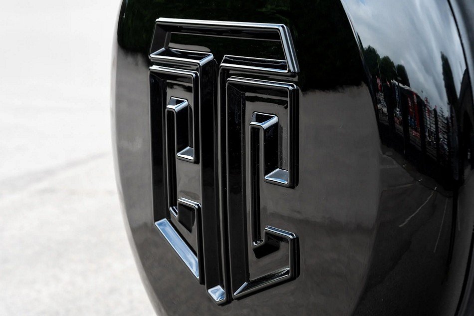 Chelsea Truck Company Crest Hard Spare Wheel Cover for 2020+ Defender 90/110/130 - Image 3