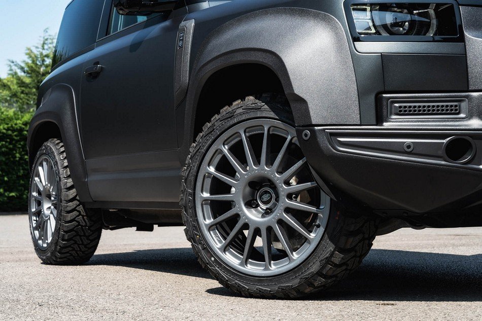KAHN RS300 Motorsport Series Forged Wheels – Anthracite 22” for 2020+ Land Rover Defender L663 - Image 13