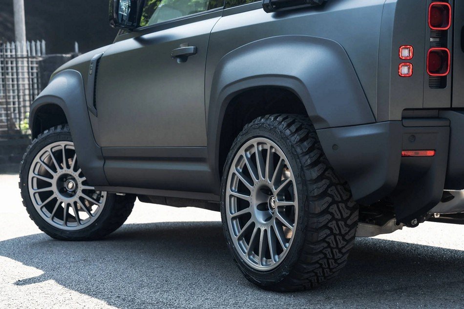 KAHN RS300 Motorsport Series Forged Wheels – Anthracite 22” for 2020+ Land Rover Defender L663 - Image 9